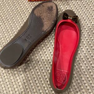 Tory Burch ballet flats sz 8